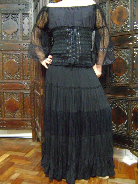 Conjunto Corpete e saia Morgana