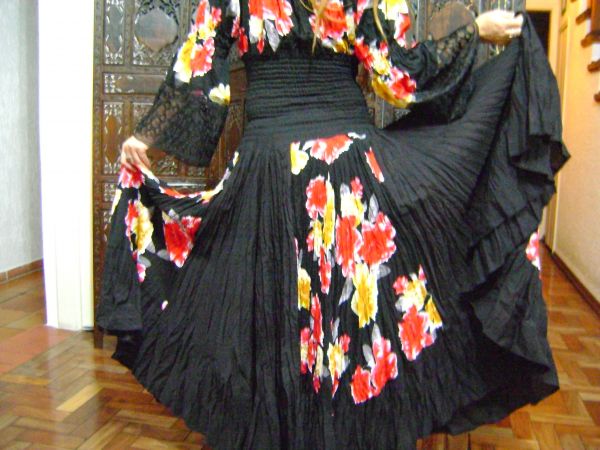 Vestido Cigano com pontas 12mts de roda